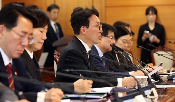 비상경제본부회의 주재하는 김민석 총리