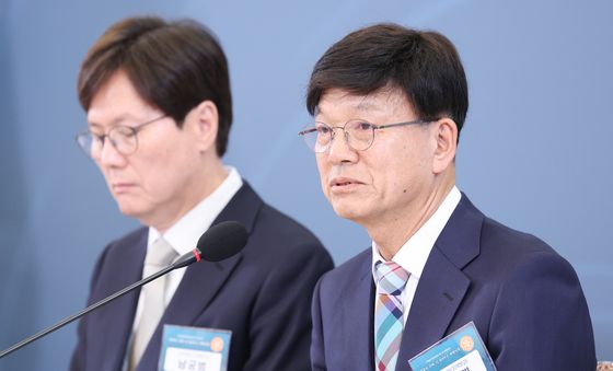 발언하는 이병태 규제합리화위원회 부위원장