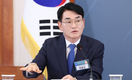 발언하는 박용진 규제합리화위원회 부위원장