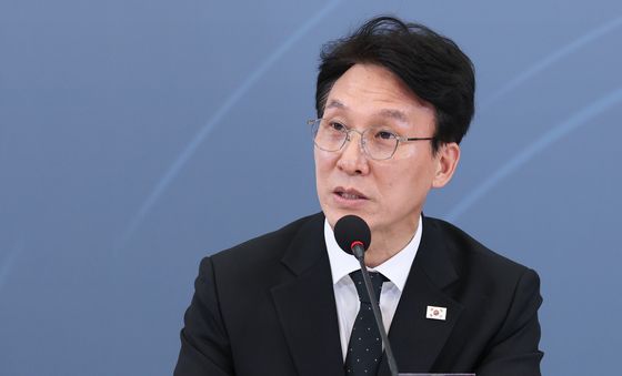 발언하는 김민석 총리