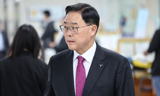 법정 향하는 강수현 양주시장