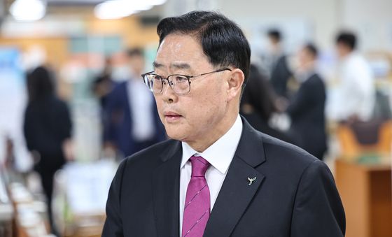 법정 향하는 강수현 양주시장