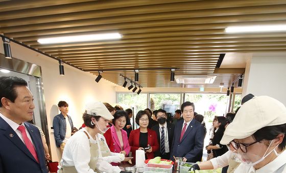 베이비붐 세대가 만드는 '우리동네 맛집'