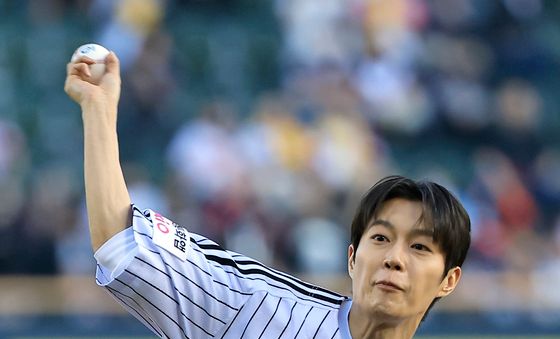 시구하는 윤두준