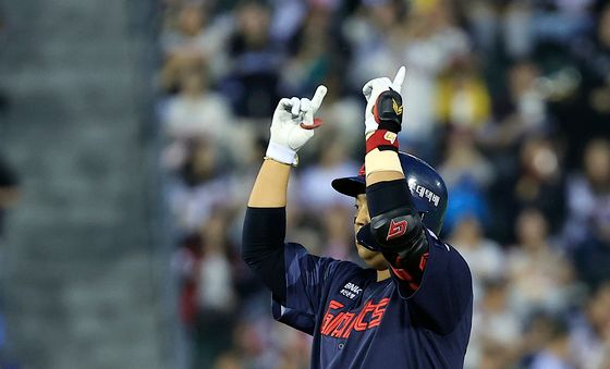 한동희 '느낌이 좋았어'