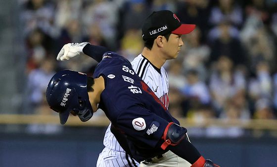 한태양 '2루타 좋다'