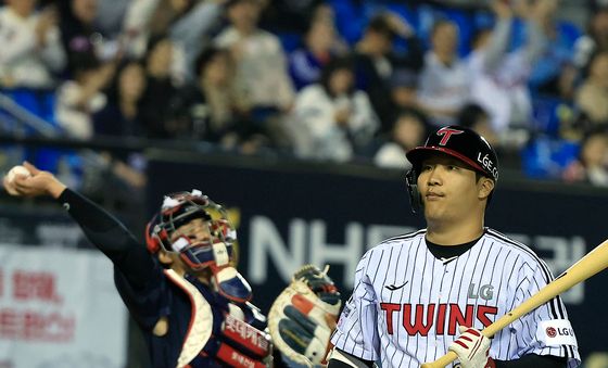 문보경 '삼진이라니'