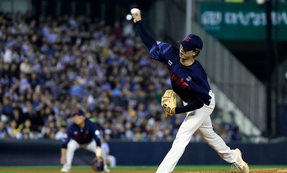 역투하는 박정민