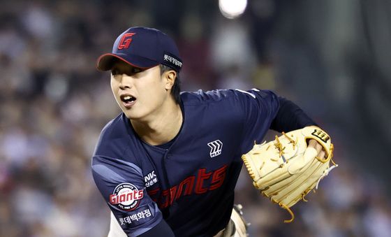 역투하는 박정민