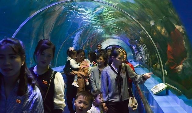 北 주민들, 태양절 맞아 전국서 공연·휴식 즐겨