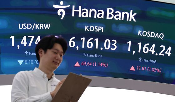 상승 출발한 코스피, 6100선 돌파