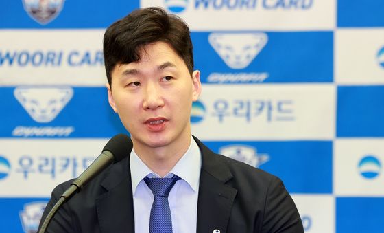 감독 취임 기자회견 갖는 박철우 신임감독