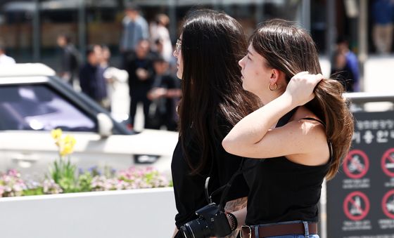 초여름 같은 4월