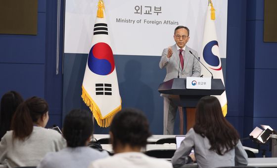 제29차 한중 경제공동위 개최관련 브리핑하는 박일 대변인