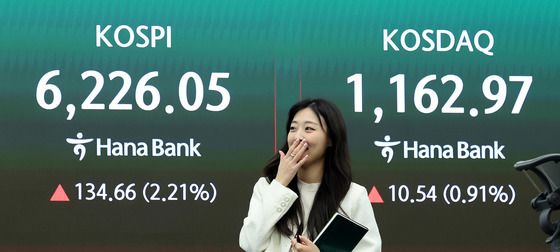 '종전 기대' 코스피 6200선 회복