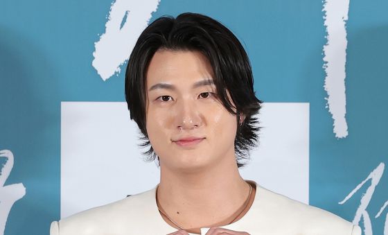 하트 그리는 신승호