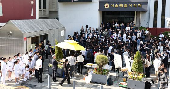 세월호 참사 12주기, 세월호 기억공간 찾은 시민들