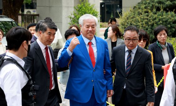 전광훈 목사, 서부지법 출석