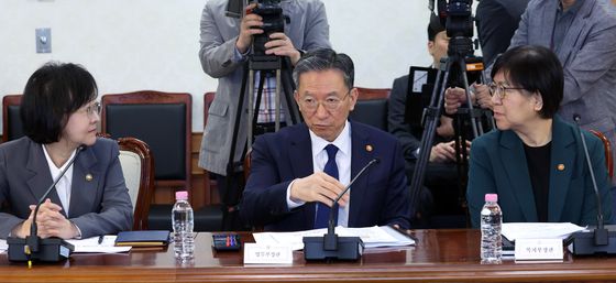 마약 관련 대화하는 정성호·정은경·오유경