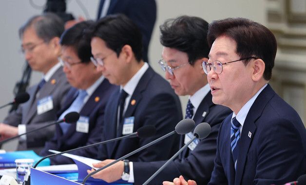 이재명 대통령, 공공·유관기관 업무보고