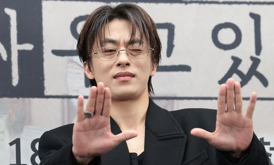 구교환, TV 드라마 첫 주연