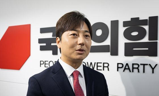 국민의힘 경기지사 면접 참석한 이성배 전 아나운서