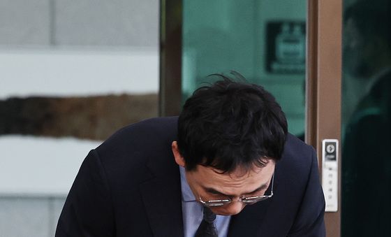 인사하는 구자현 검찰총장 대행