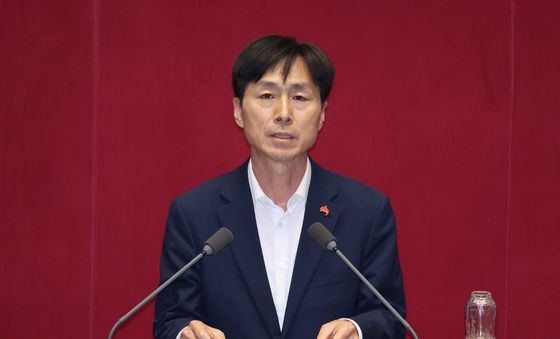 공직선거법 개정안 반대 토론하는 한창민