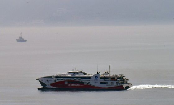 울릉도로 가는 엘도라도익스프레스호