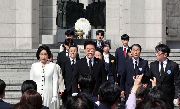 이재명 대통령·김혜경 여사, 4·19혁명 기념식 참석