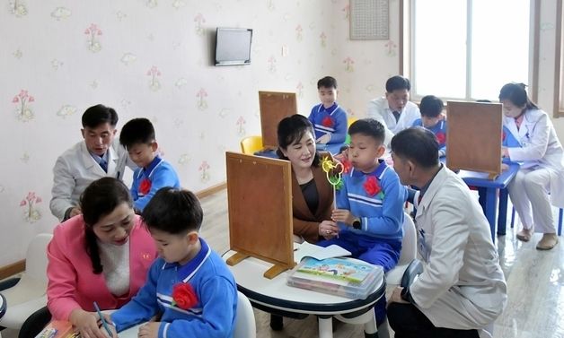 北 평양 장애어린이회복원서 개학식 진행
