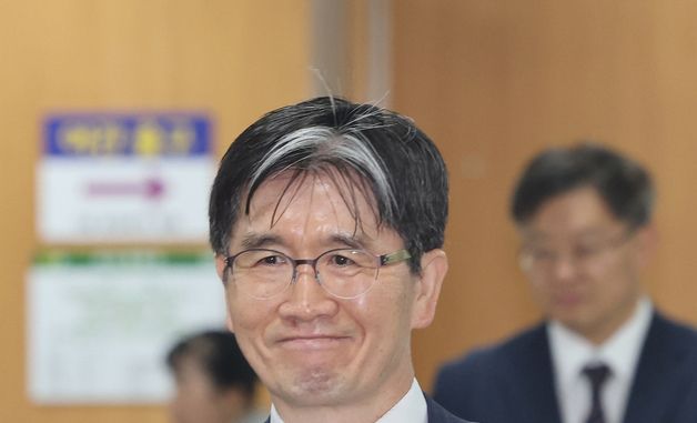 첫 공판 출석하는 오동운 공수처장