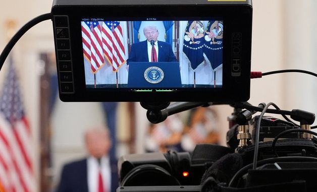 생중계 되는 트럼프 대통령의 이란 전쟁 관련 연설