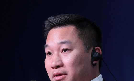 세종국가전략포럼 패널로 참석한 알렉스 웡