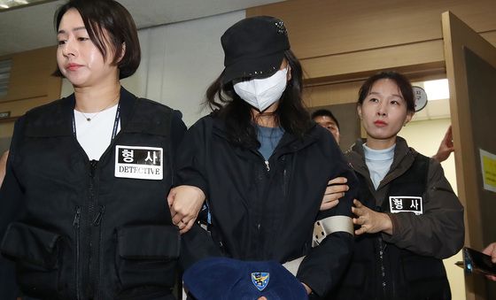 '어머니 시체' 캐리어 담아 유기한 딸