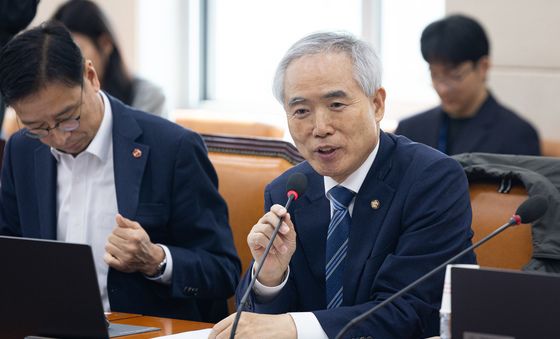 인사말하는 양부남 행안위 예결소위원장