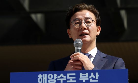 전재수 '부산시장 출마' 공식 선언