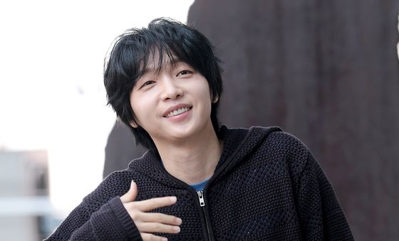 정세운, 봄 처럼 설레는 미소