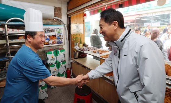 '쌍리단길' 상인 만난 오세훈 시장