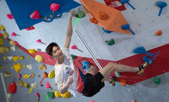 이도현 선수 후원하는 노스페이스