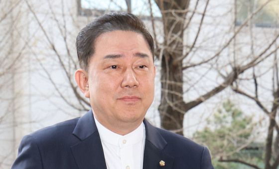 경찰 조사 출석 김병기 '묵묵부답'