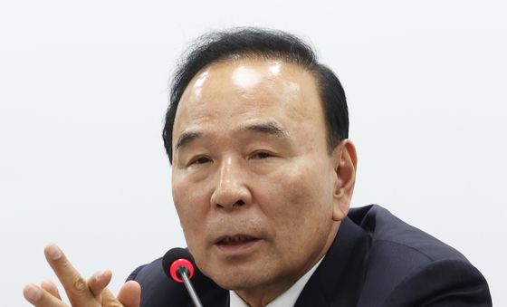 공관위 첫 회의 발언하는 박덕흠