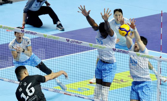 마쏘·정지석 '레오의 공격을 막아라'