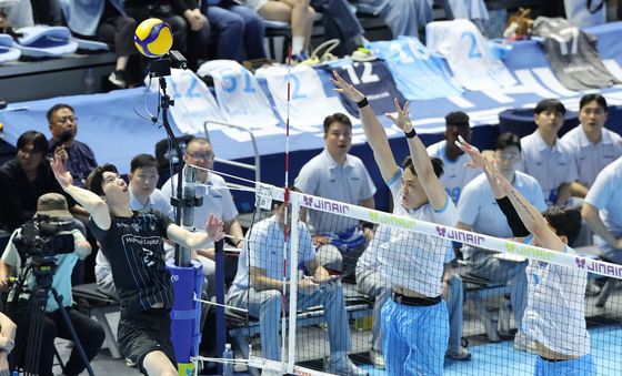 허수봉 '타이밍 싸움'