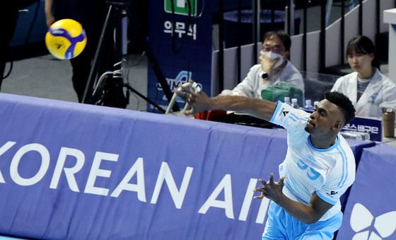 마쏘 '강력한 서브'