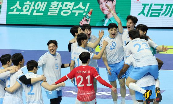 현대캐피탈에 승리 거둔 대한항공