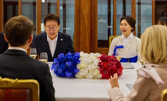 대화하는 한·프랑스 정상