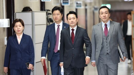 최고위 참석하는 장동혁 대표