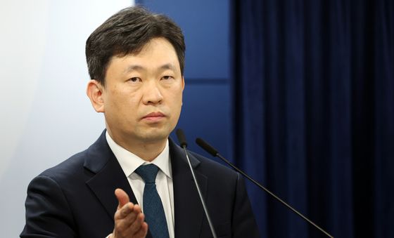 정동영 통일부 장관의 북한 핵시설 발언 관련 질문받는 대변인