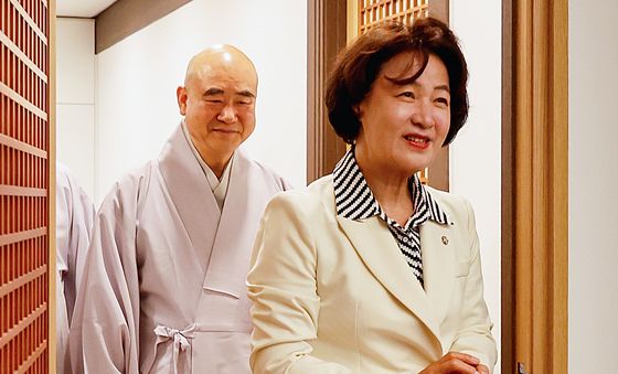 추미애 더불어민주당 경기도지사 후보, 조계사 방문